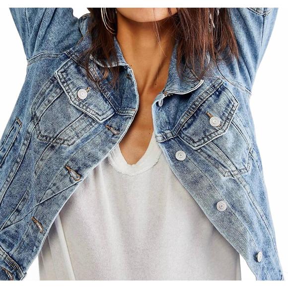 NEW FREE PEOPLE rumors denim jacket in light indigo - Picture 2 of 5